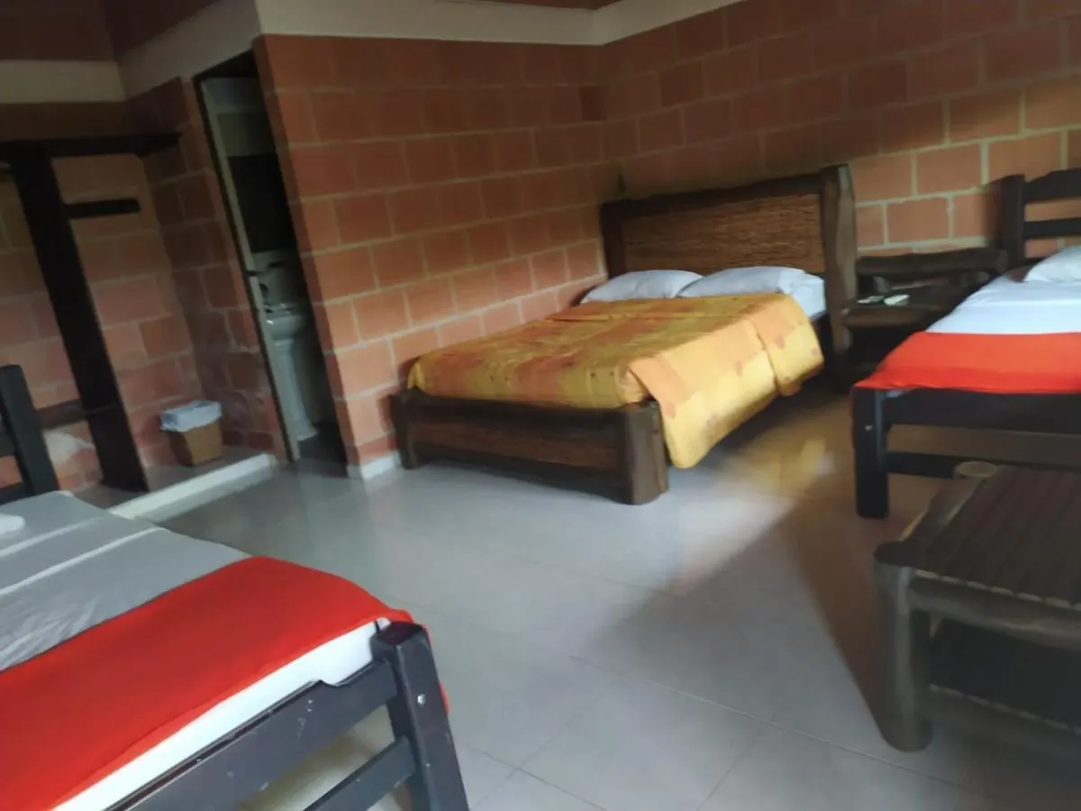 Hotel Campestre Hacienda S J 비야비센시오 2*,